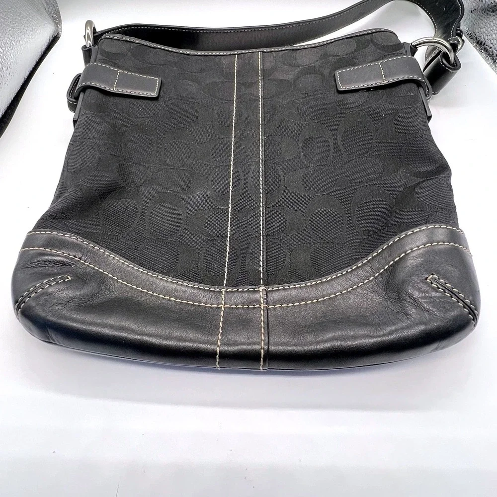 Coach Signature Jacquard Black Fabric‎ With Leather Shoulder Bag Hobo J05M-3577